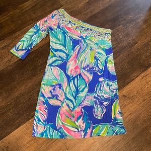 Love this Lilly Pulitzer one shoulder dress.  It no longer fits me.